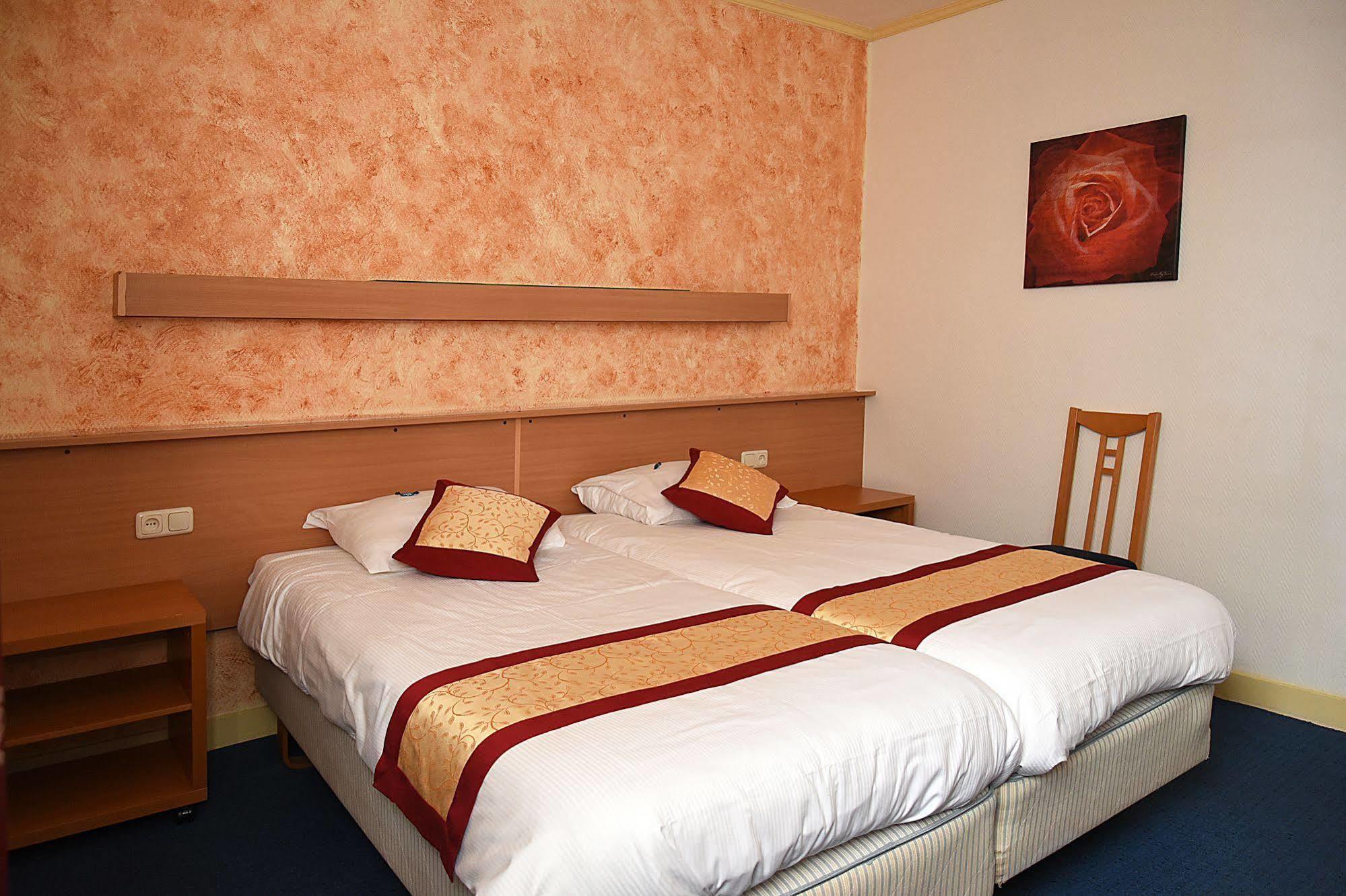 Hotel De Uitkijk Valkenburg aan de Geul Esterno foto